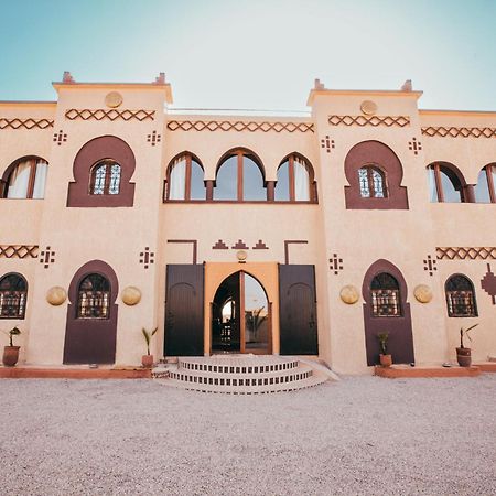 Traditional Riad Merzouga Dunes 외부 사진