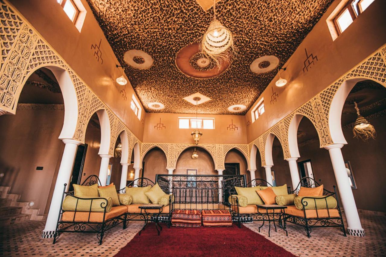 Traditional Riad Merzouga Dunes 외부 사진