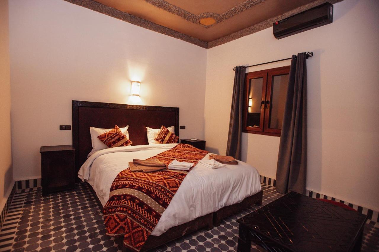 Traditional Riad Merzouga Dunes 외부 사진