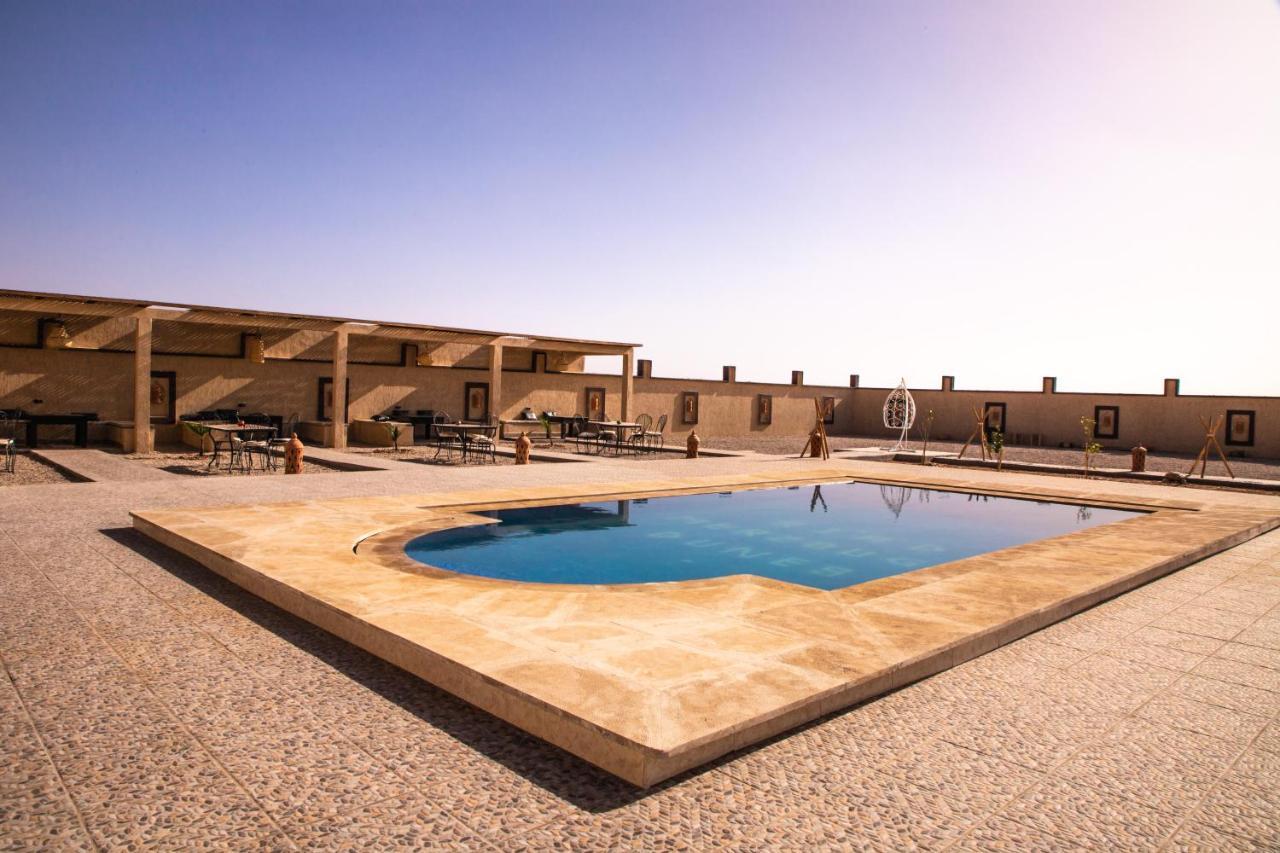 Traditional Riad Merzouga Dunes 외부 사진
