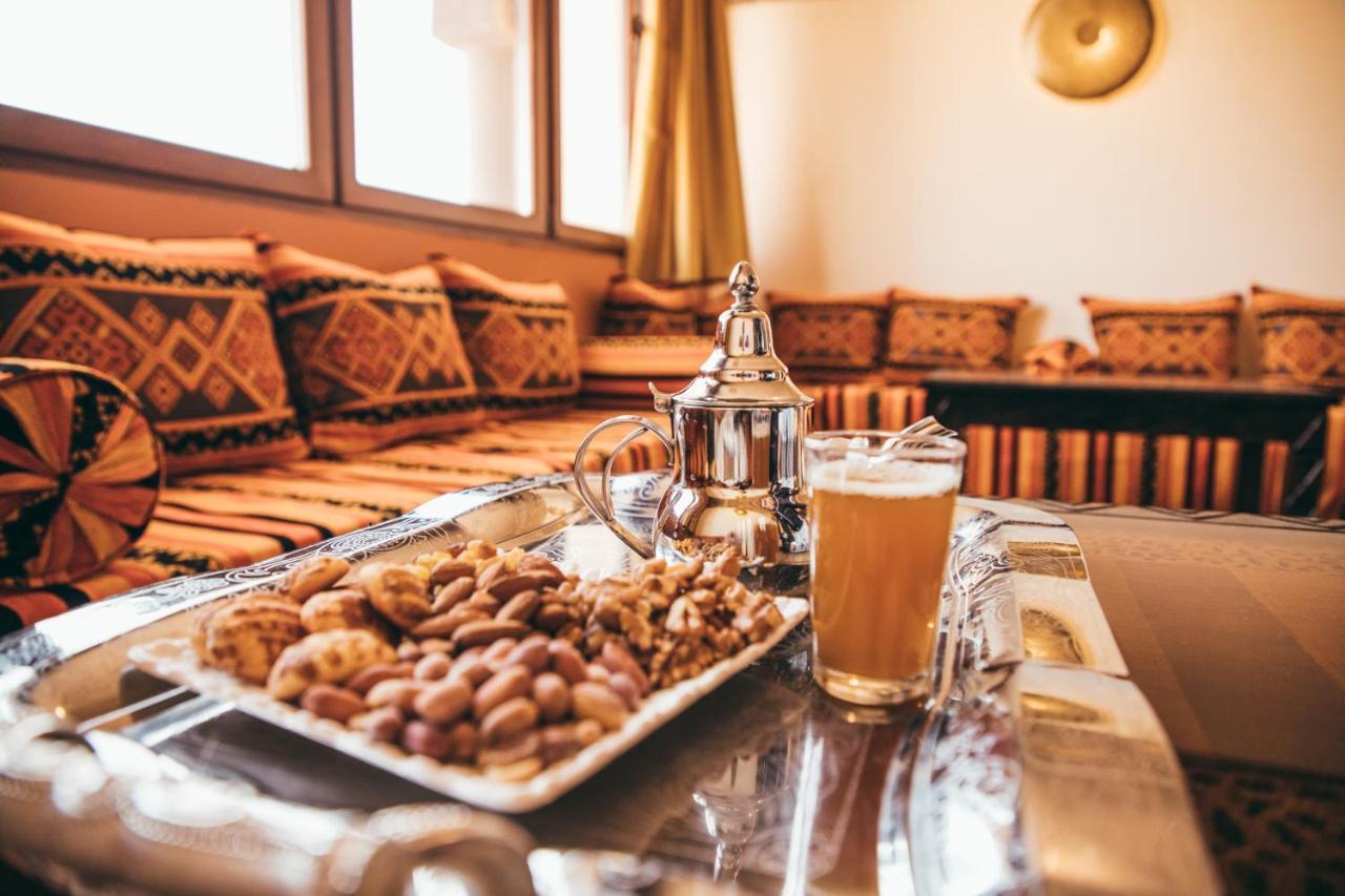 Traditional Riad Merzouga Dunes 외부 사진