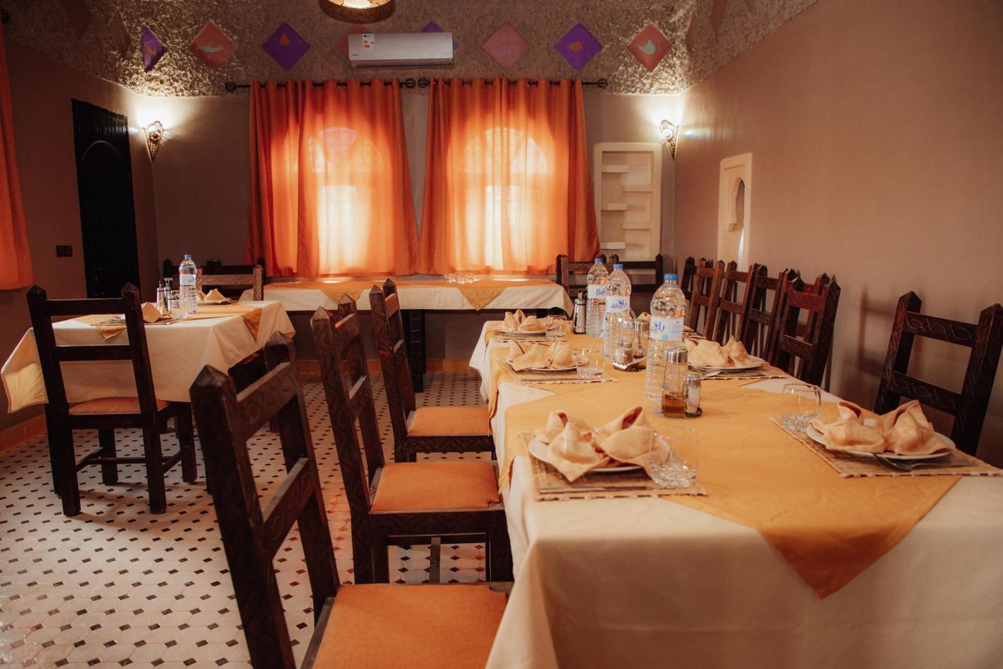 Traditional Riad Merzouga Dunes 외부 사진