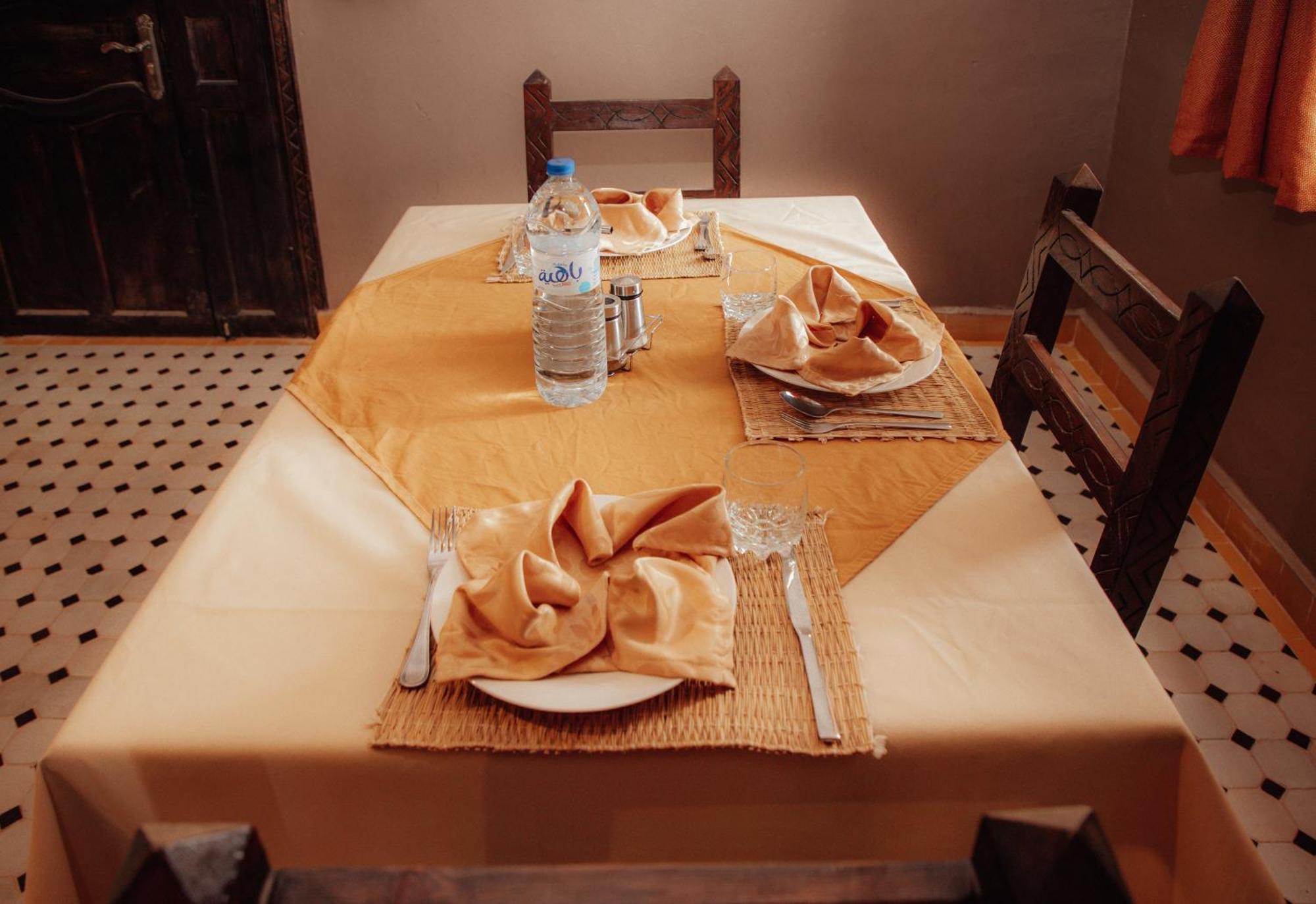 Traditional Riad Merzouga Dunes 외부 사진