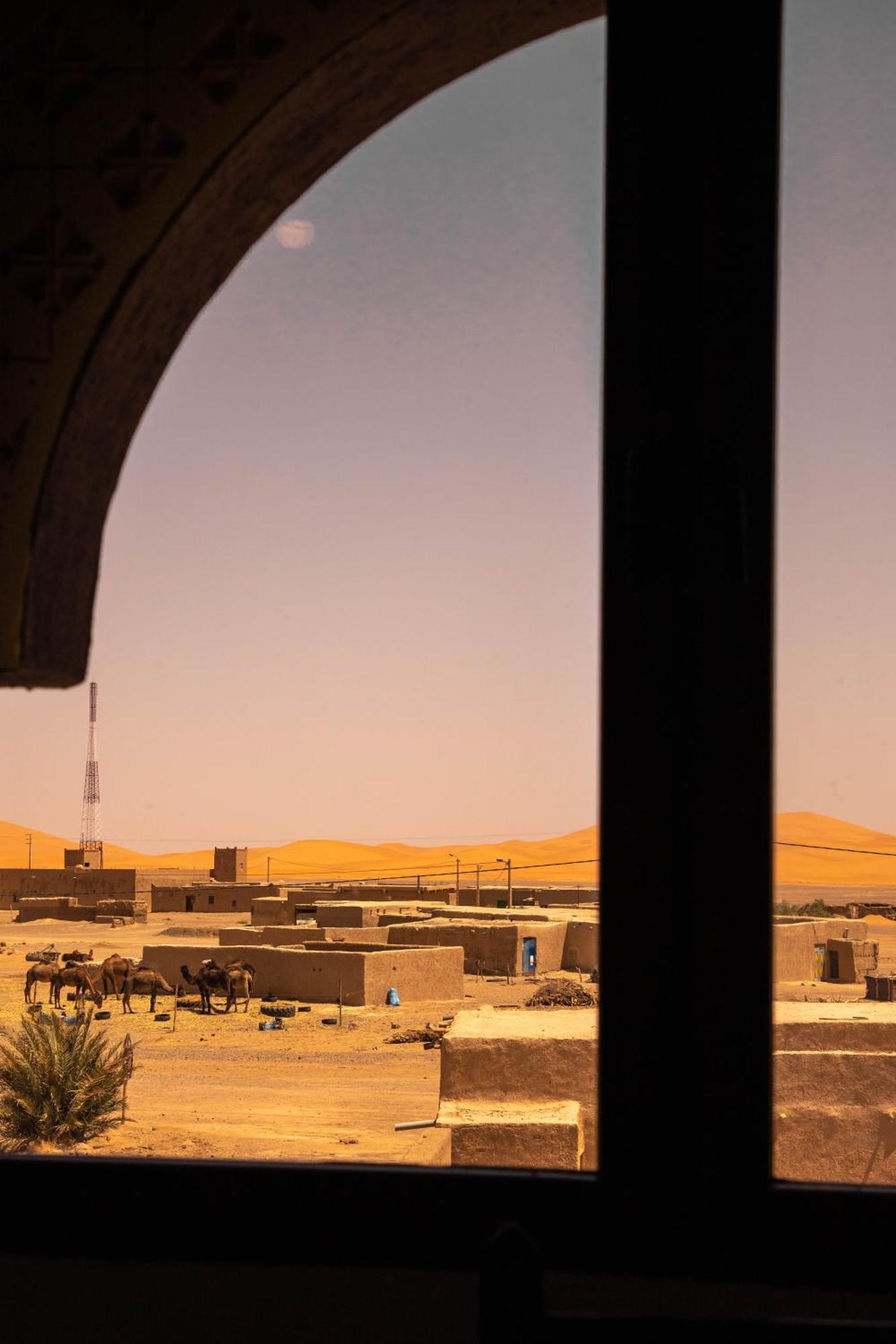 Traditional Riad Merzouga Dunes 외부 사진