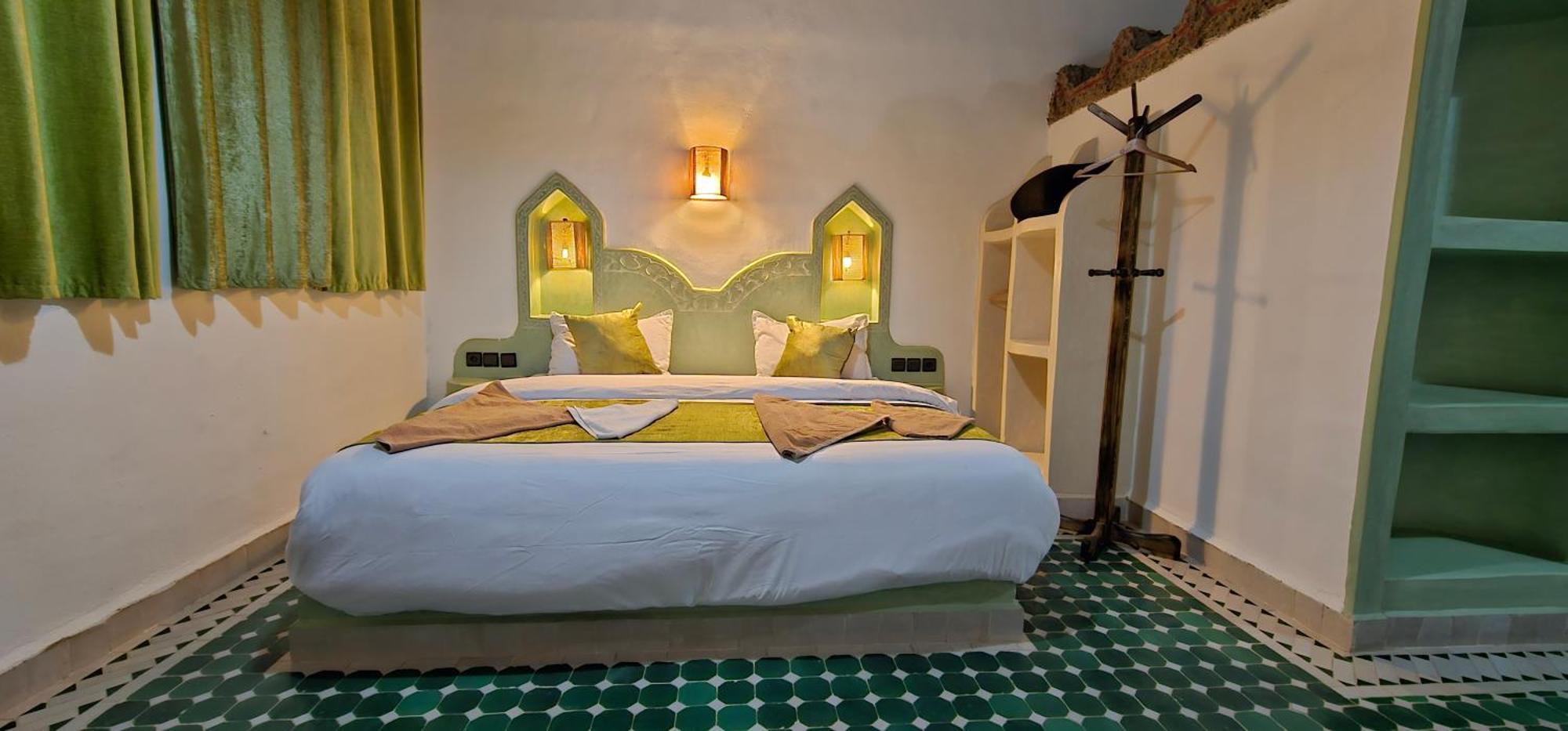 Traditional Riad Merzouga Dunes 외부 사진