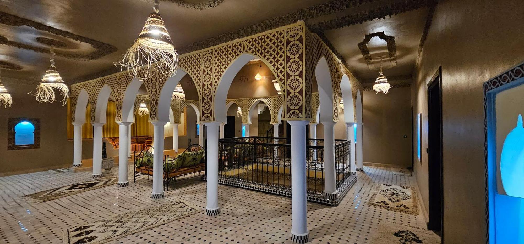 Traditional Riad Merzouga Dunes 외부 사진