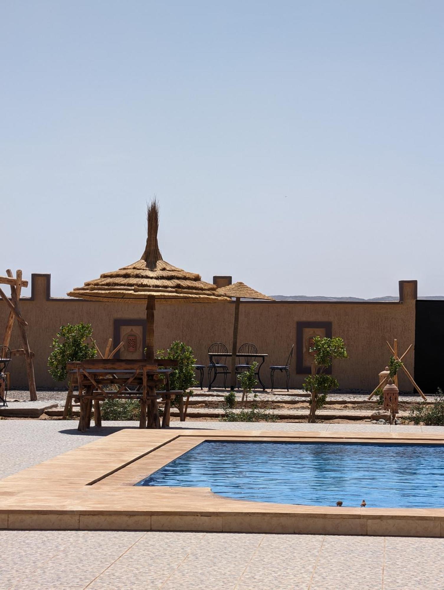 Traditional Riad Merzouga Dunes 외부 사진
